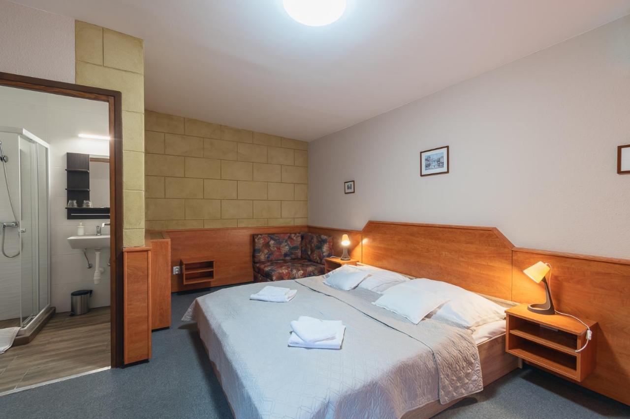 Delanta Panzio Bed & Breakfast Печ Екстериор снимка
