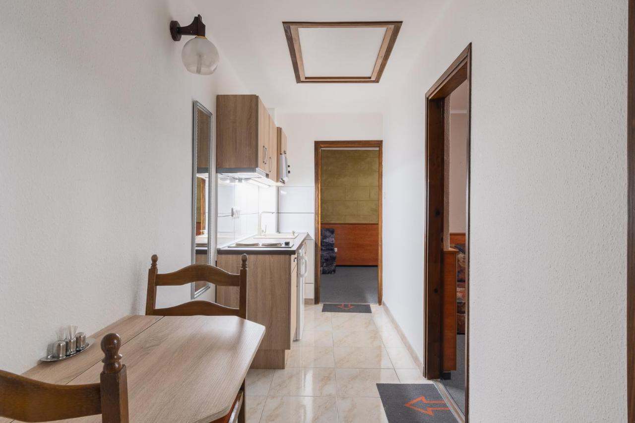Delanta Panzio Bed & Breakfast Печ Екстериор снимка