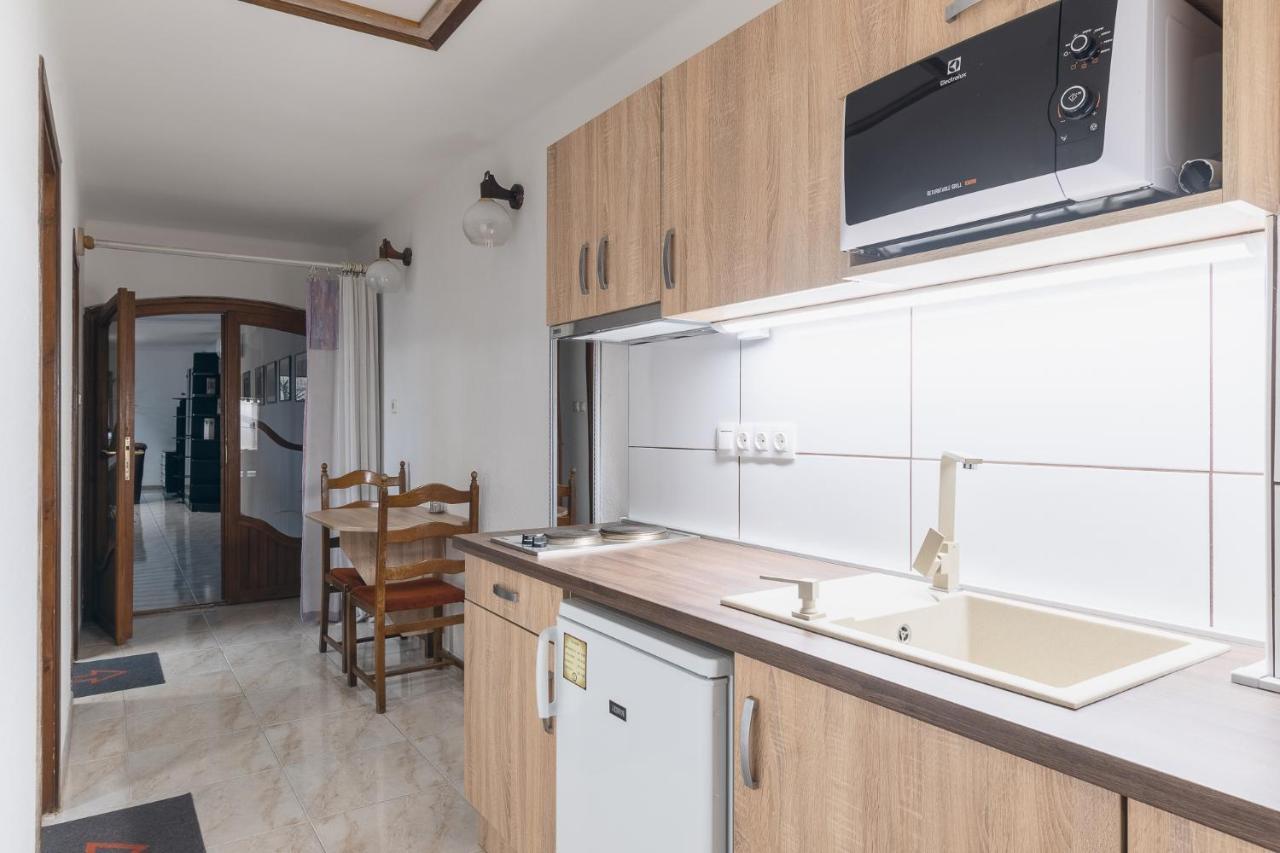 Delanta Panzio Bed & Breakfast Печ Екстериор снимка